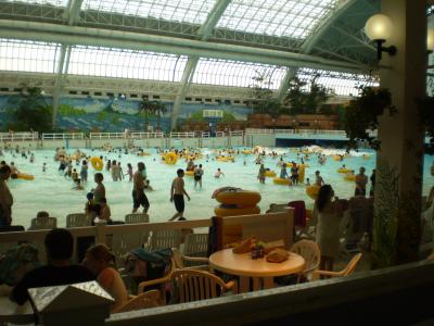 Das gr&ouml;&szlig;te Hallenbad der Welt